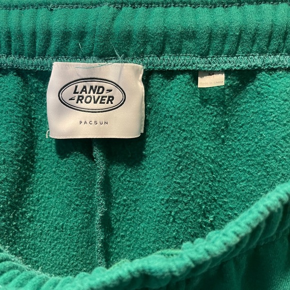Land Rover shorts - Picture 3 of 3